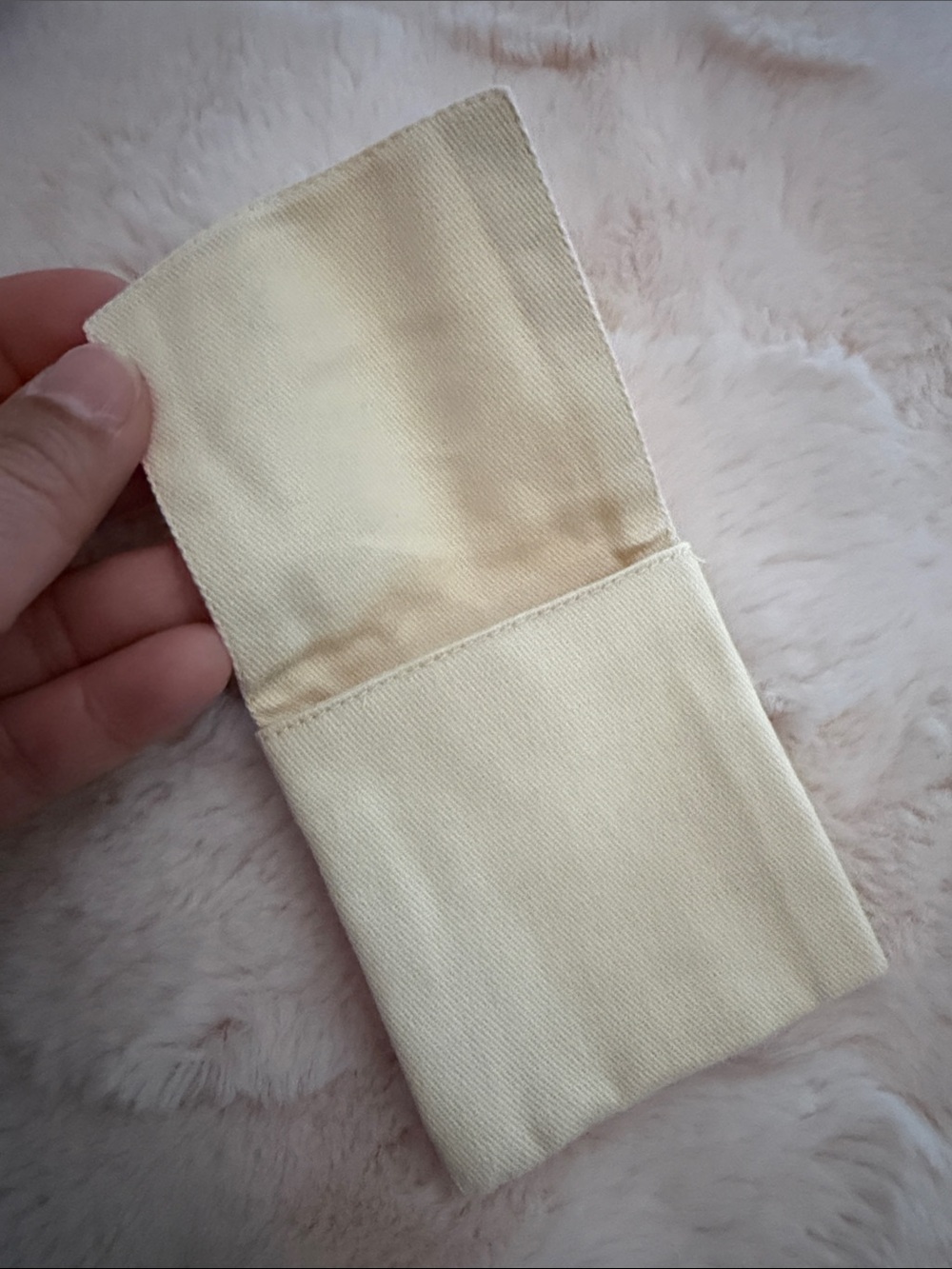 Louis Vuitton Gift Box w/Dust Bag & Lace - Picture 6 of 7